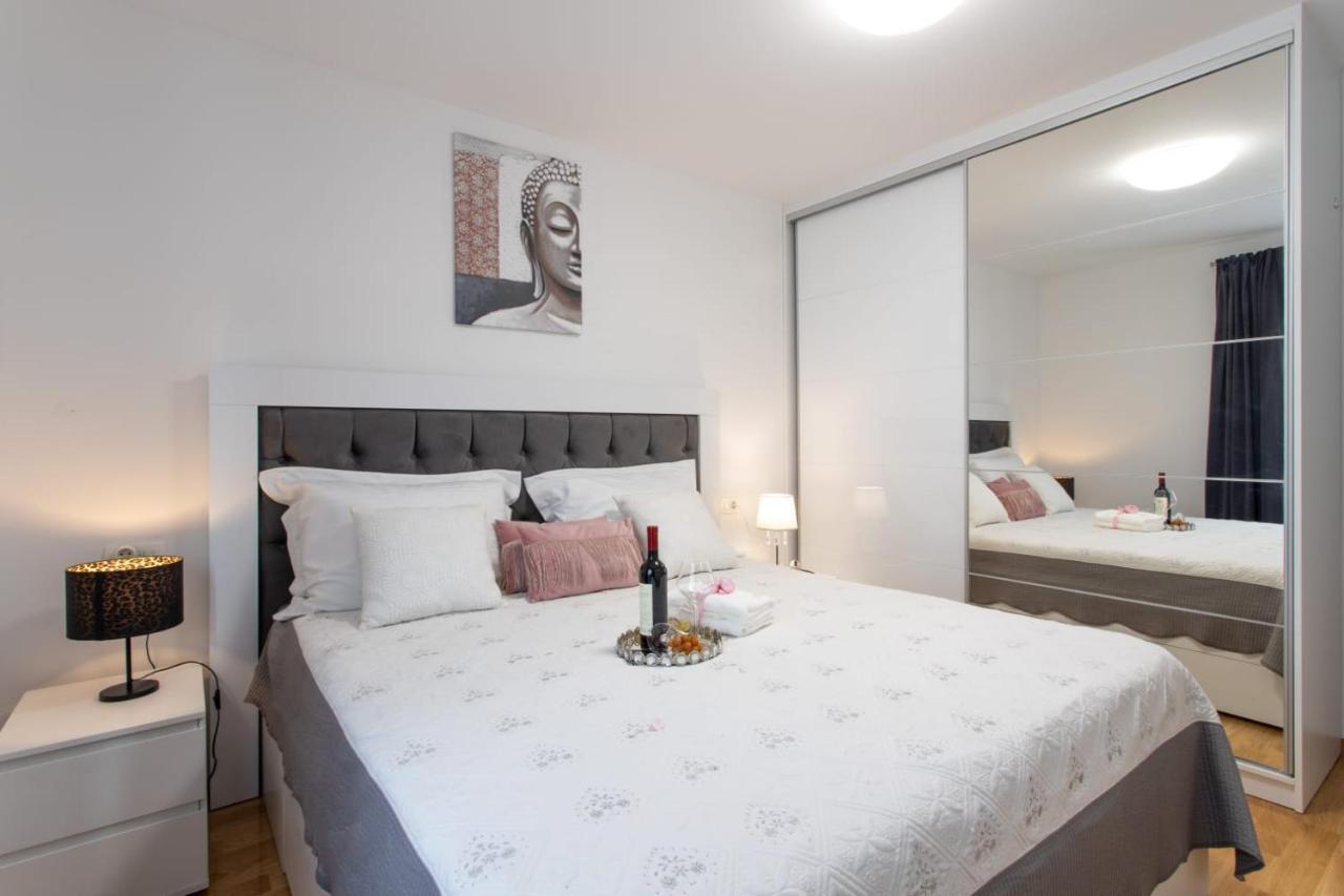 Lux Apartment Ema Kastela Ngoại thất bức ảnh