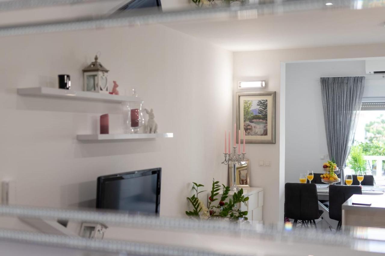 Lux Apartment Ema Kastela Ngoại thất bức ảnh